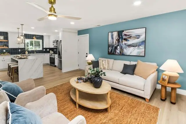 925 Maryland Drive, Vista, CA 92083 - #2
