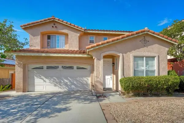 831 Pohl Place, Vista, CA 92083
