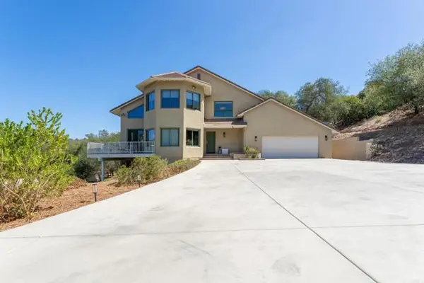 26285 Calle De Encinas, Valley Center, CA 92082