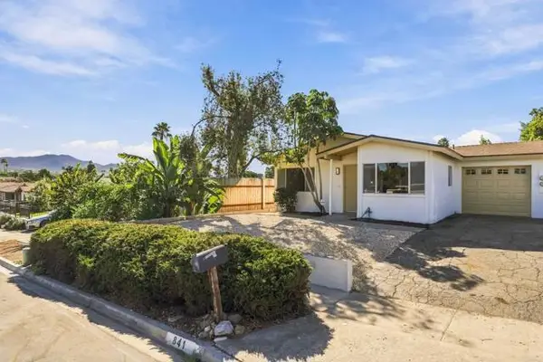 841 Arcadia Avenue, Vista, CA 92084
