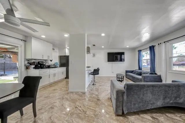 1609 Lexington Avenue, El Cajon, CA 92019 - #3