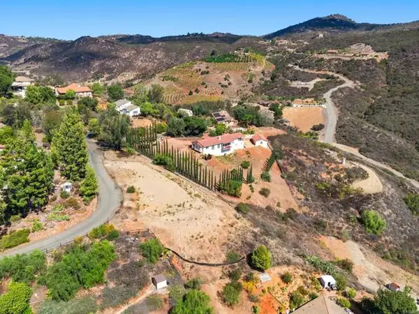 26421 Sky Drive, Escondido, CA 92026
