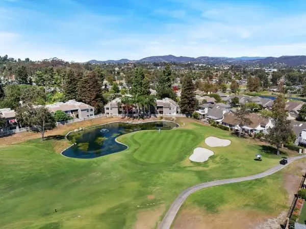 1762 Spyglass Circle, Vista, CA 92081
