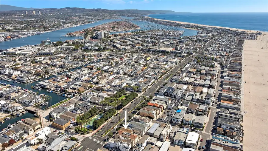 3709 Balboa, Newport Beach, CA 92663 - #2