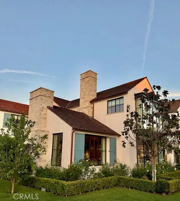 2571 Vista, Newport Beach, CA 92663 - Image #1