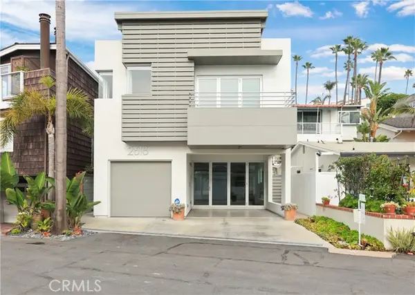 2618 Cove Street, Corona Del Mar, CA 92625