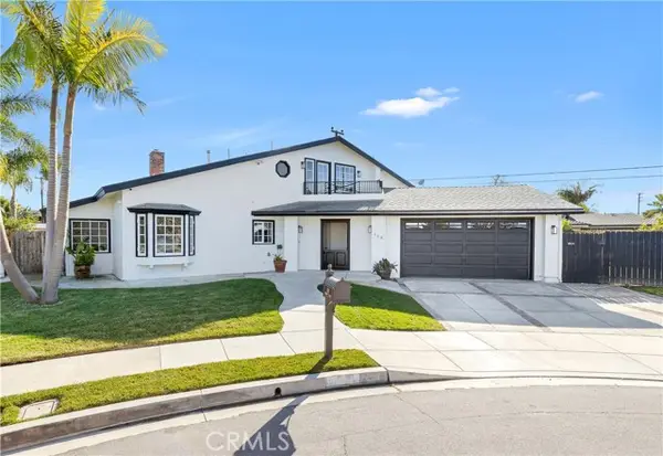 469 Lenwood Circle, Costa Mesa, CA 92627