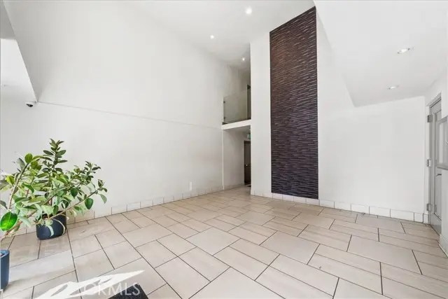 1045 Kings, West Hollywood, CA 90069 - Image #2