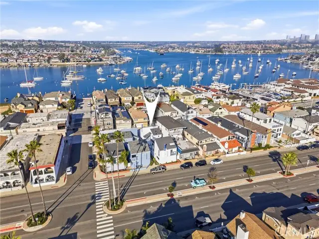 820 Balboa Boulevard, Newport Beach, CA 92661 - Image #1