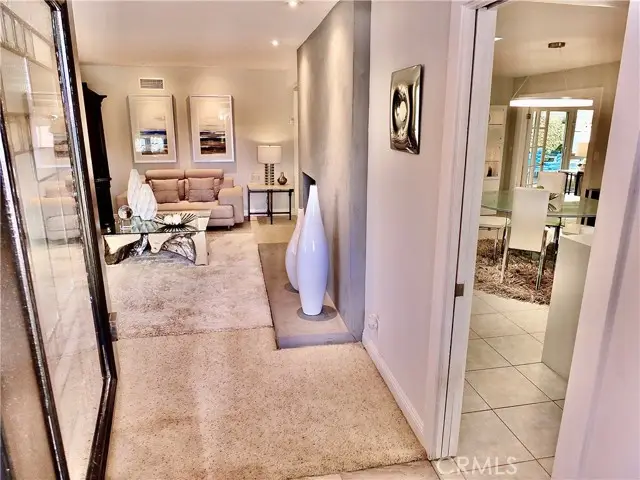 250 Bucknell Rd, Costa Mesa, CA 92626 - #3