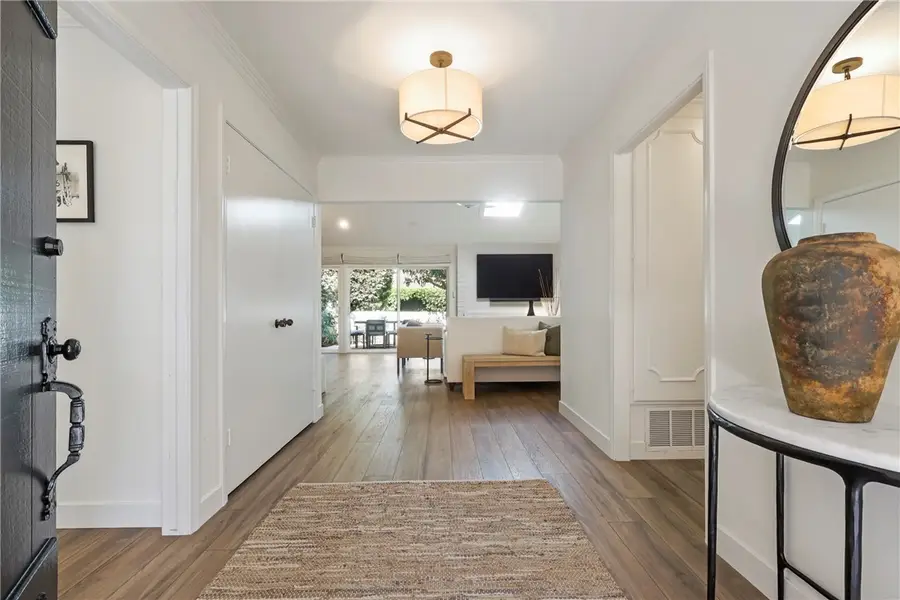 443 Vista Parada, Newport Beach, CA 92660 - #2