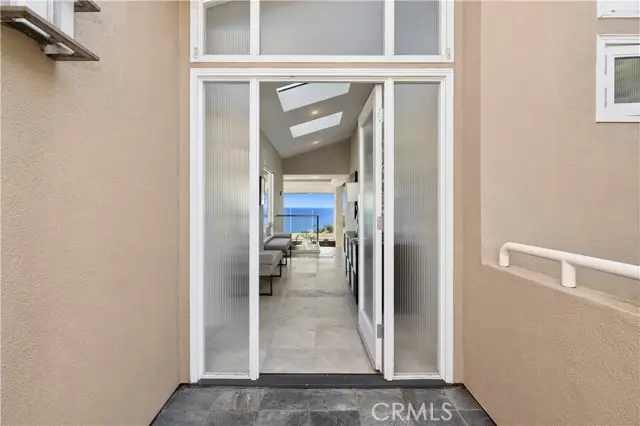 10 N. Stonington Road, Laguna Beach, CA 92651 - #3