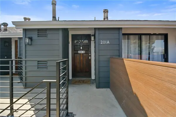 345 Avocado  #201A, Costa Mesa, CA 92627