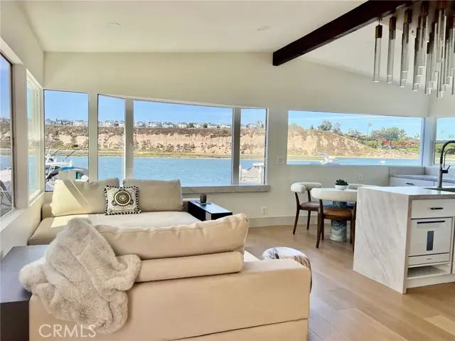 24 Saratoga, Newport Beach, CA 92660 - #2