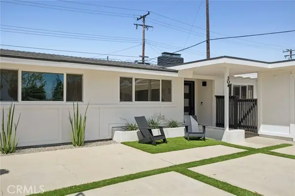 304 Hanover, Costa Mesa, CA 92626