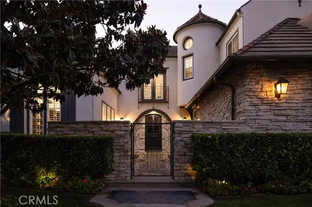23 Cervantes, Newport Beach, CA 92660 - #1