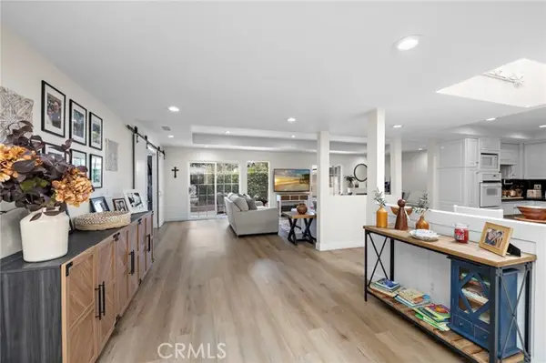 2435 Marseilles Way, Costa Mesa, CA 92627