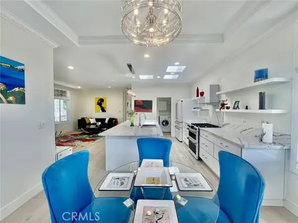252 Mayflower, Newport Beach, CA 92660