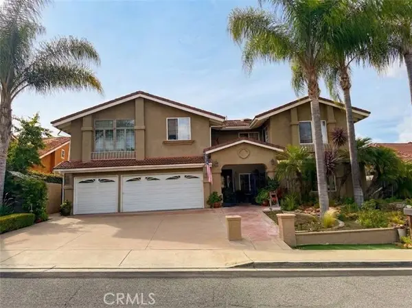 25032 Woolwich, Laguna Hills, CA 92653