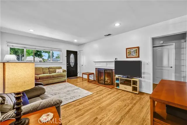 6141 Huntdale Street, Long Beach, CA 90808 - #3