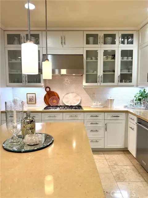 23 Vantis, Aliso Viejo, CA 92656