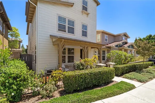 221 Landmark, Tustin, CA 92782 - #3