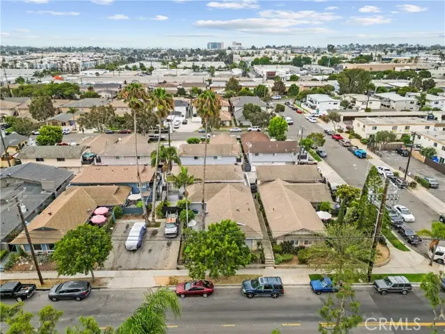 741 18th, Costa Mesa, CA 92627 - #2