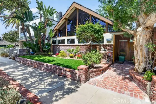 1706 Ocean Boulevard, Newport Beach, CA 92661