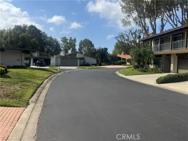 558 Vista Flora, Newport Beach, CA 92660 - #2