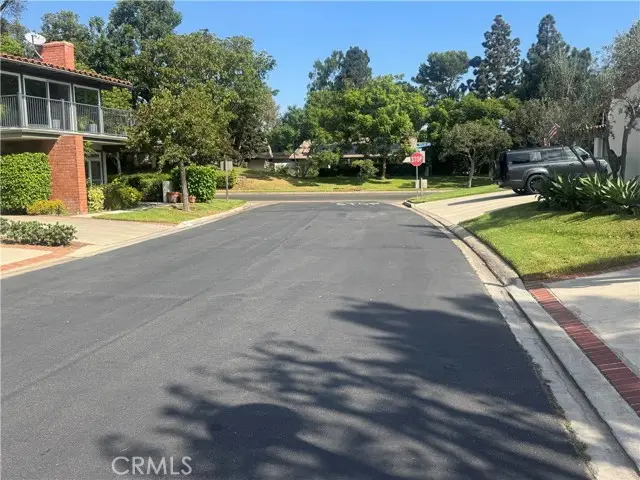 558 Vista Flora, Newport Beach, CA 92660 - #3