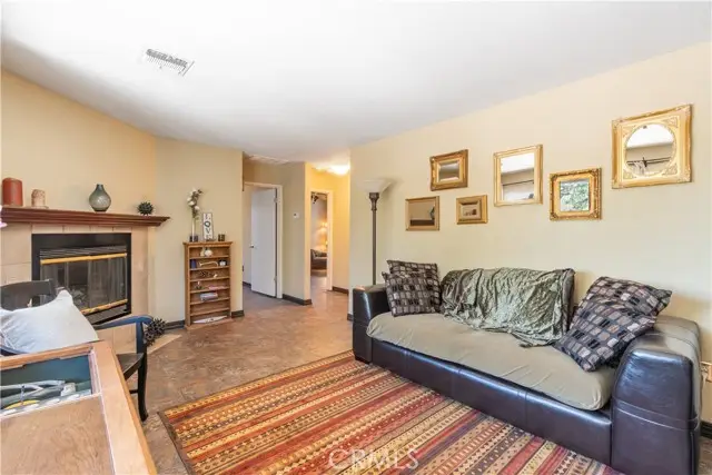 649 Olive St, Paso Robles, CA 93446 - Image #2