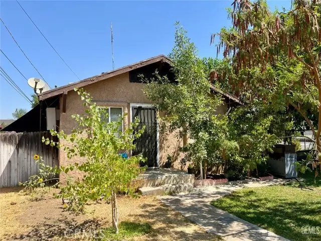 8712 Gail Marie Drive, Lamont, CA 93241 - #2