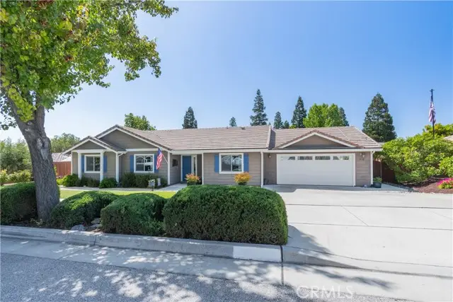 310 Oak Grove Court, Paso Robles, CA 93446 - #2