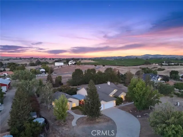 5696 Loma Real, Paso Robles, CA 93446 - #1