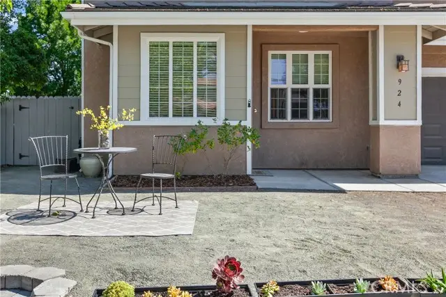 924 Riata Court, Paso Robles, CA 93446 - #2