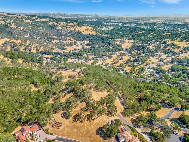 6452 Alta Pradera, Atascadero, CA 93422 - #2