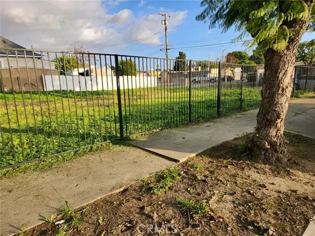 400 E 4th Street, Pomona, CA 91766 - #2