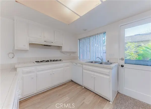 2726 Orion Avenue, Santa Ana, CA 92704