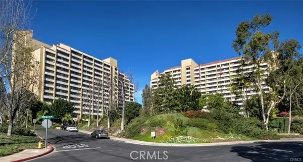 24055 Paseo Del Lago  #812, Laguna Woods, CA 92637