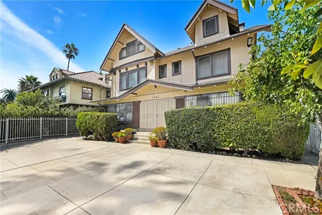 1041 Elden Avenue, Los Angeles, CA 90006 - Image #3