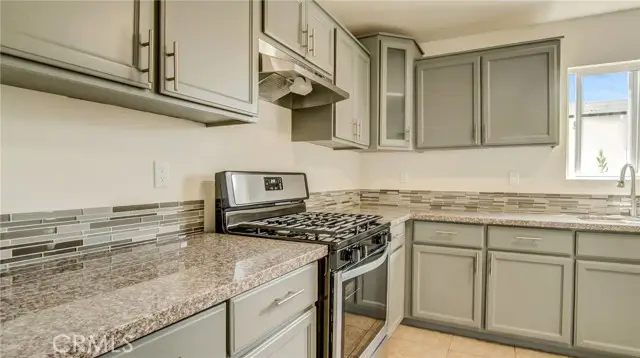 330 E 101st Street, Los Angeles, CA 90003 - #3