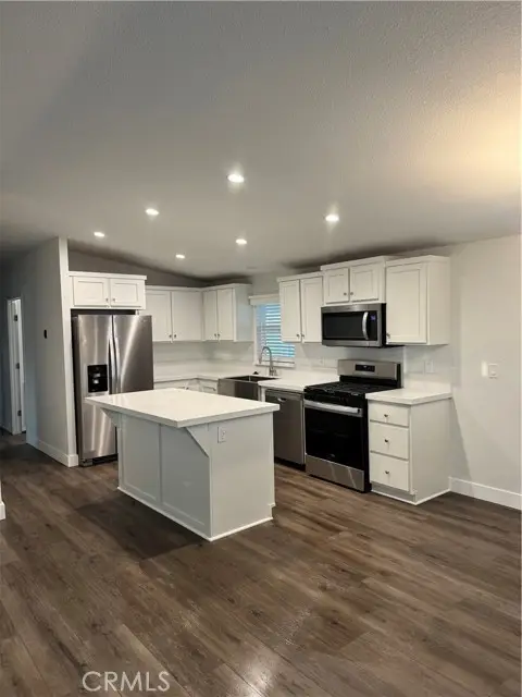 9850 Garfield Ave  #18, Huntington Beach, CA 92646 - Image #1