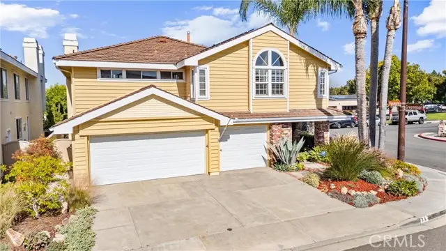 39 Foxboro, Irvine, CA 92614 - Image #2