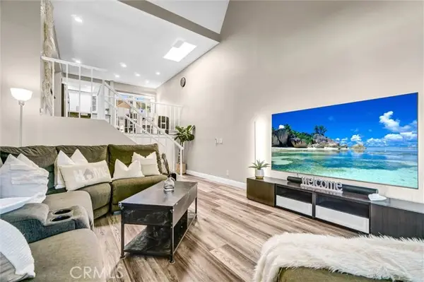 4957 Embassy, Cypress, CA 90630