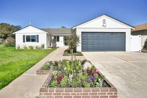 6401 Royal Oak, Huntington Beach, CA 92647