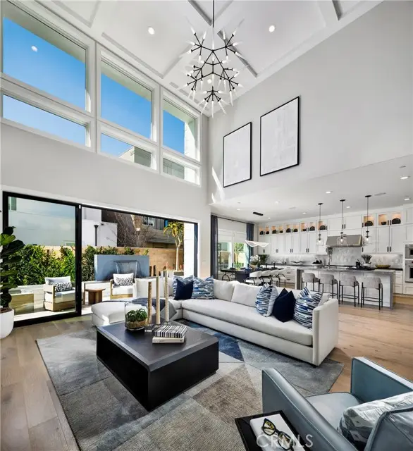 145 Apron, Irvine, CA 92618 - Image #3