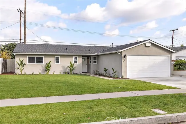621 Corta, Santa Ana, CA 92704 - Image #2
