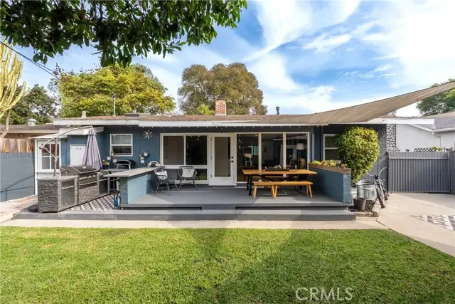 2615 Petaluma, Long Beach, CA 90815 - Image #2