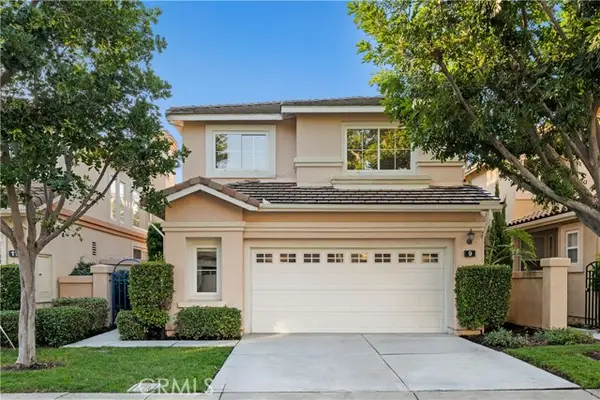 9 Santa Luzia Aisle, Irvine, CA 92606