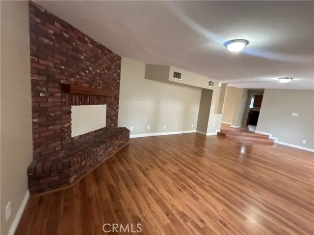 19145 Kittridge, Reseda, CA 91335 - Image #3